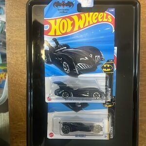 How Wheels 1:64 scale size, Four Batmobile cars+ Monster High Ghoul Mobile.